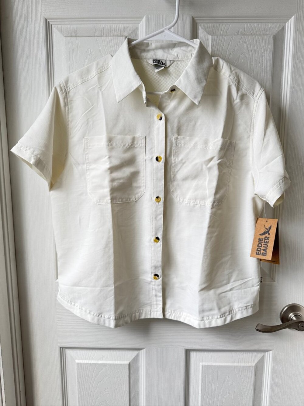 NWT Women's Eddie Bauer Sunbriar Shirt Short Sleeve Button Down with Pockets (M)